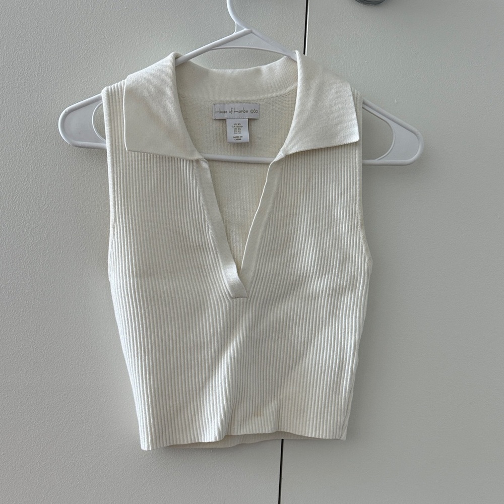 House of Harlow 1960 Cream Ribbed Sleeveless Polo Tank